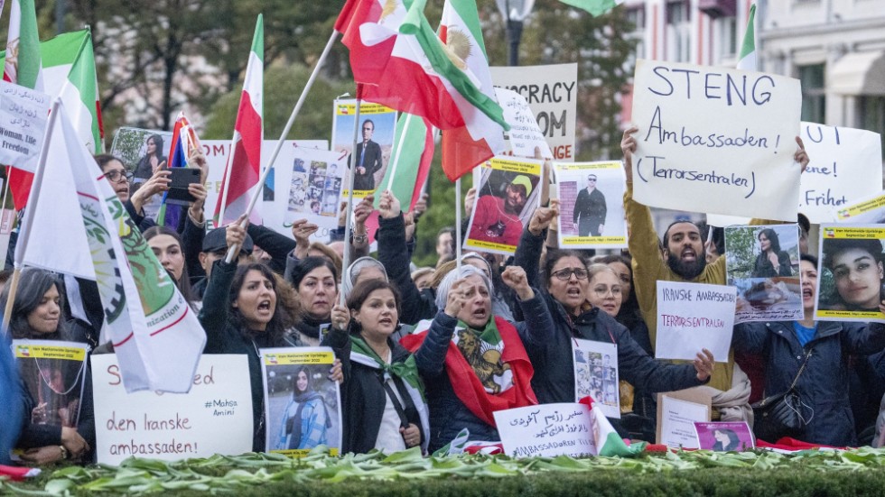 Stöddemonstration utanför stortinget i Oslo för de demonstrerande i Iran.