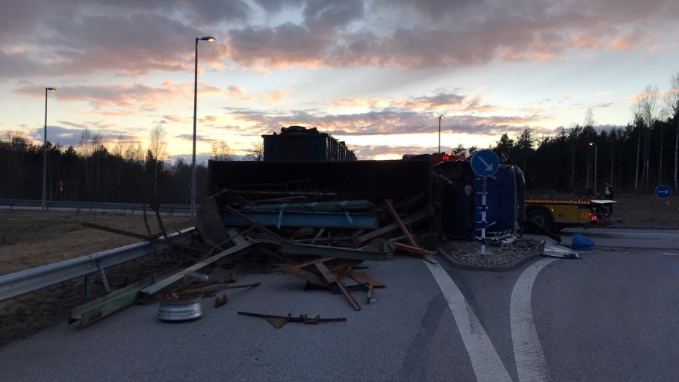 Vid klockan 01.15 var räddningstjänsten klara på platsen.