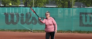 Gunilla, 62, satsar på kroppen • Hittade tennisen: "Det är livsgivande och aldrig för sent"