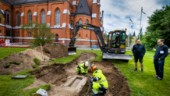 Därför är det avspärrat vid Luleå domkyrka • Arkeologer söker efter lämningar ✓ Har hittills hittat gravkammare och kvarlevor