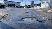 Stora skador i vägar och gator: "Vi har hög prioritet på det"