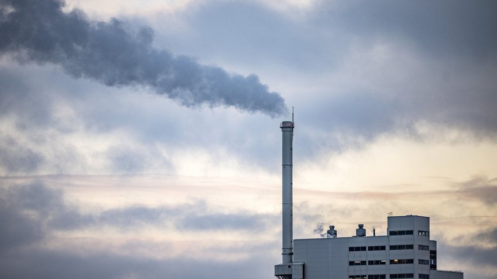 Sverige ska nå sina klimatmål och ha ett robust energisystem som levererar el- och värme när den behövs, till konkurrenskraftiga priser, skriver debattören. 