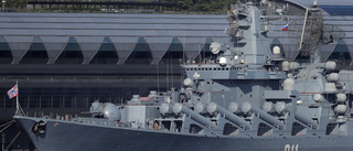 Ryska krigsfartyg lägger till i Medelhavshamn