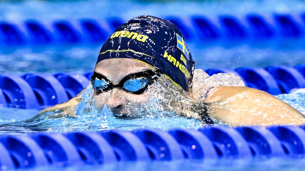 Sophie Hansson i försöken på 200 meter bröstsim där hon tog sig vidare till semifinal.