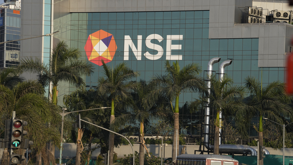 NSE-börsen i Bombay, Indien, växer snabbt. Arkivbild.