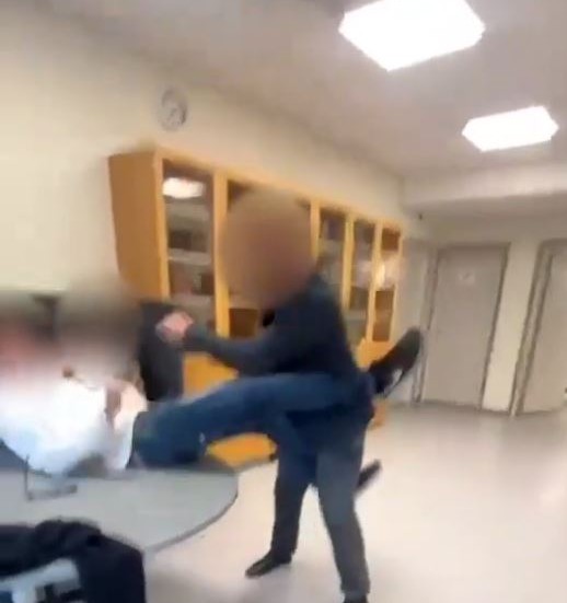 A teacher and a student at a high school in Luleå clash during school hours.