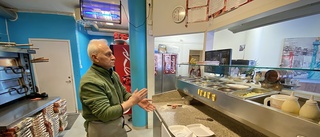 Ataulla har bakat pizza i över 20 år – längtar till pensionen