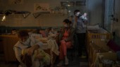 De räddar spädbarn från rysk "evakuering"