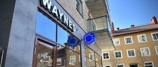 Därför stänger Waynes Coffee i Enköping 