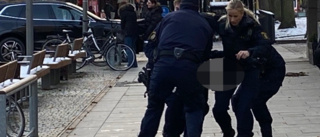 Här grips den misstänkte efter misshandel i city – polisen tvingades använda pepparsprej