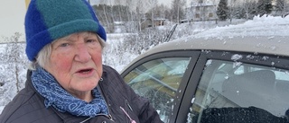 Så hanterade Gnesta snökaoset – Ingrid, 85, bytte kryckor mot sopskyffel ✓Skolskjutsen: "Kämpigt" ✓Sopåkaren sarkastisk