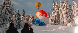 Spektakulärt rekordförsök i Luleå – går på lina mellan två ballonger • ”Årets Luleå on Ice påminner om ett kinderägg”