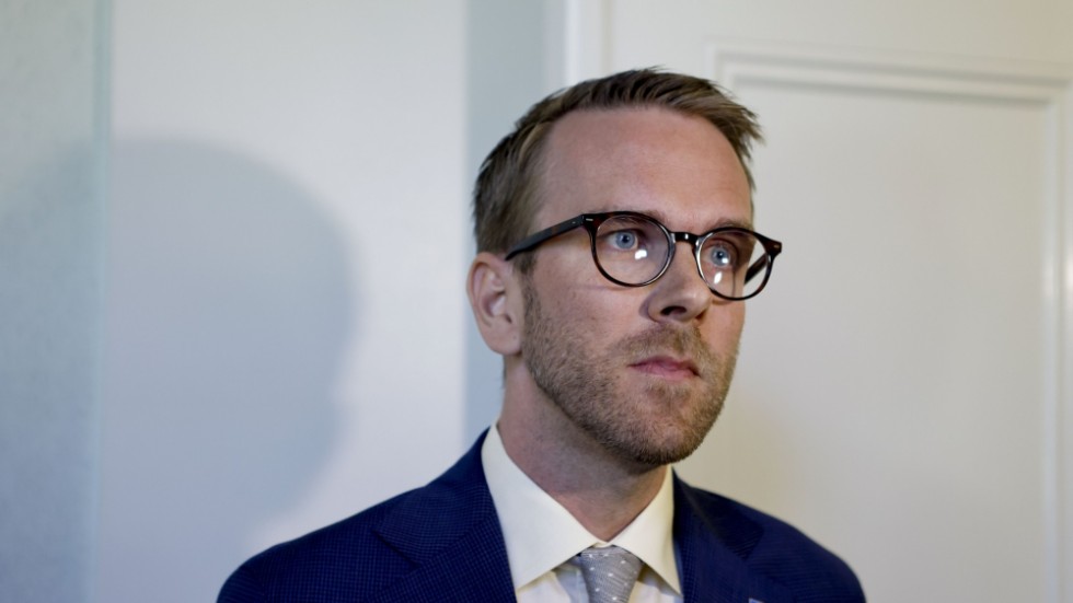 Andreas Carlson (KD) är minister för bostads- och infrastrukturfrågor i den nya regeringen.
