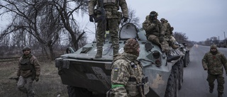 Östra Ukraina varnar för massiv rysk attack