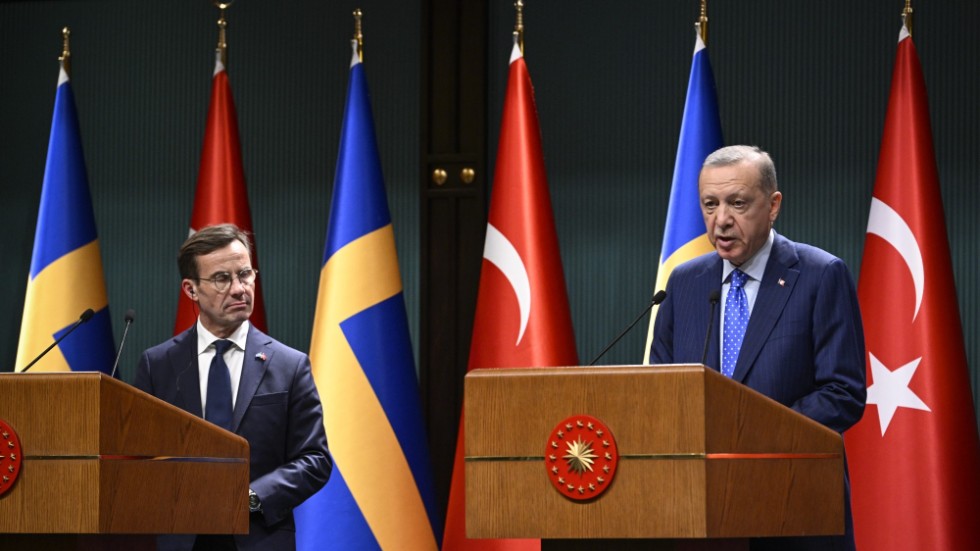 Sveriges statsminister Ulf Kristersson (M) och Turkiets president Recep Tayyip Erdogan vid en gemensam pressträff i Ankara i november. Arkivbild.