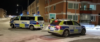 Stor polisinsats i Gränby på kvällen – polisen förtegen