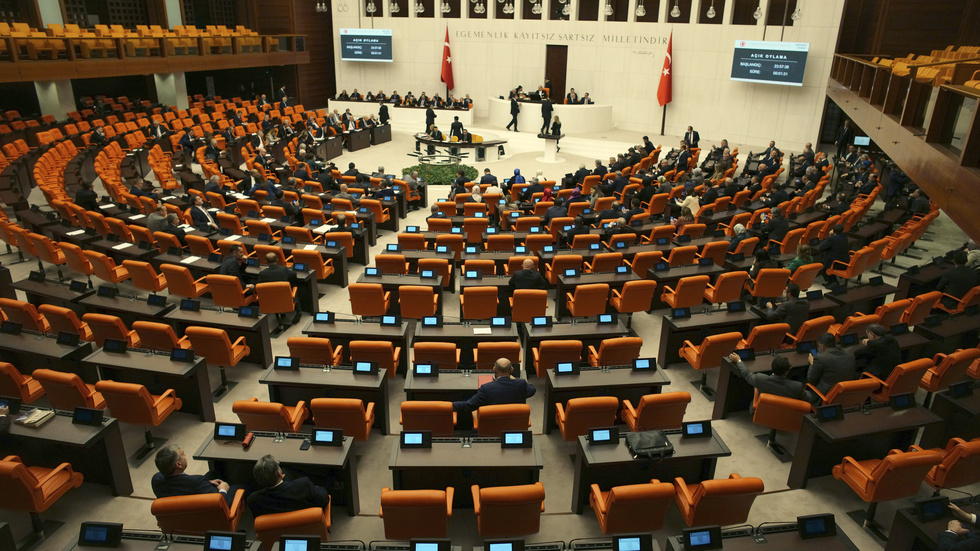 Det turkiska parlamentet röstade igenom den finska Natoansökan den 30 mars i år. Arkivbild.