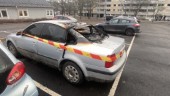 Bil totalförstördes i brand