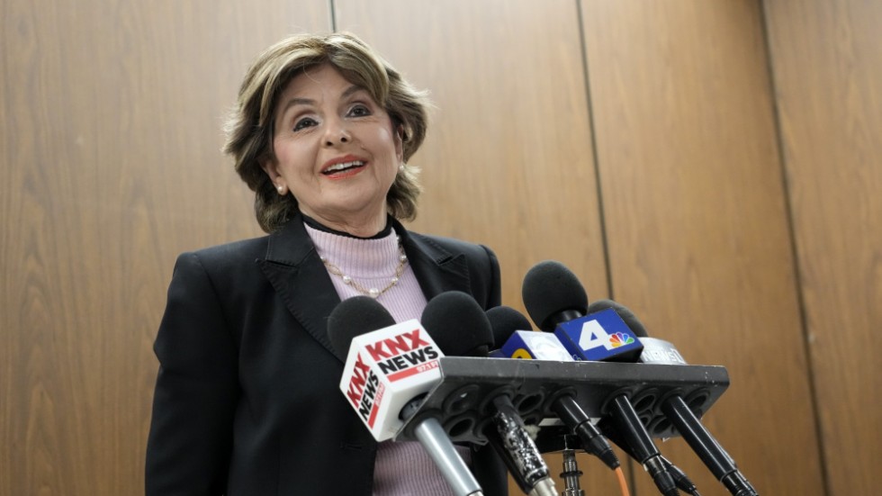 Advokaten Gloria Allred har fört flera av de utsatta kvinnornas talan i rätten i Los Angeles.
