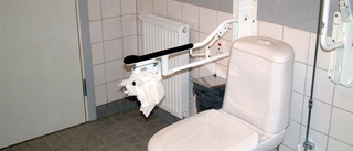 Toalett för funktionshindrade vandaliserad