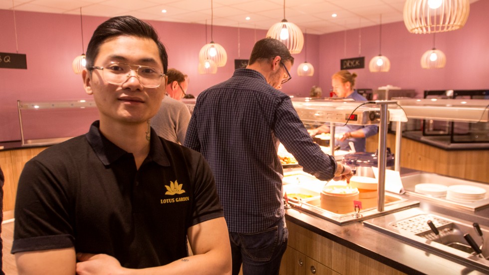 För 23-årige  Duy Nghiem blir Lotus garden den tredje restaurangen han öppnar. Sedan tidigare driver han thaikiosken i Talltullen.