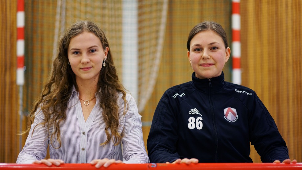 IBF:s Viktoria Lundin och Libk:s Alva Dahl. 
