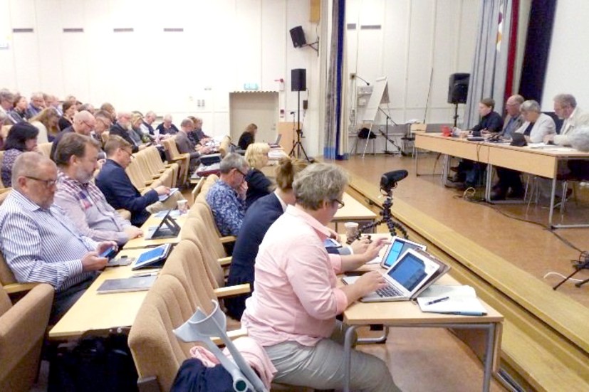 Regionfullmäktige höll måndagens sammanträde i Fårösunds folkhögskolas lokaler.