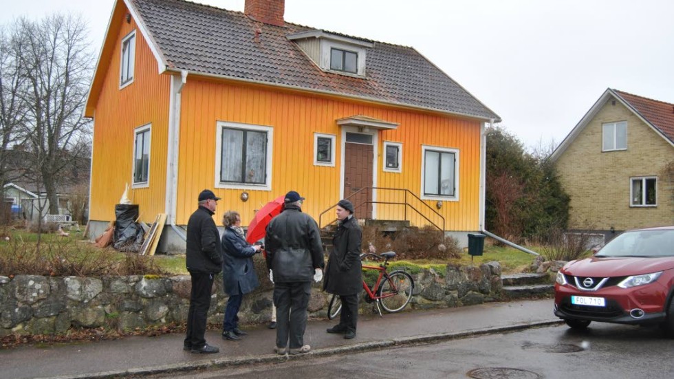 Gula huset i Skänninge. Byggnadsnämnden på inspektion.