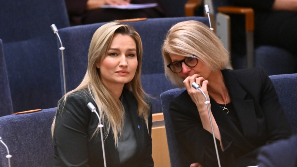 Energi- och näringsminister Ebba Busch (KD) och finansminister Elisabeth Svantesson (M). Arkivbild.