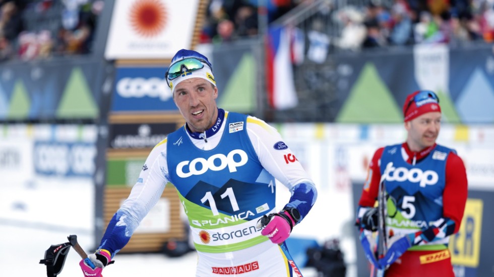 "Medalj ska vi ha". Calle Halfvarsson är övertygad om att Sverige tar medalj i den långa herrstafetten senare under skid-VM i Planica.