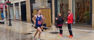 Segersten bäste svensk i Malaga maraton – bäst bland U23-löparna • Sänkte personliga rekordet med fyra minuter