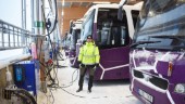 Storförbrukaren av Skellefteås biogas: Så går det till när bussarna tankas • ”Det kan som mest ta en timme”