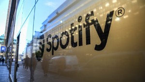 Spotify pausar resor och konferenser