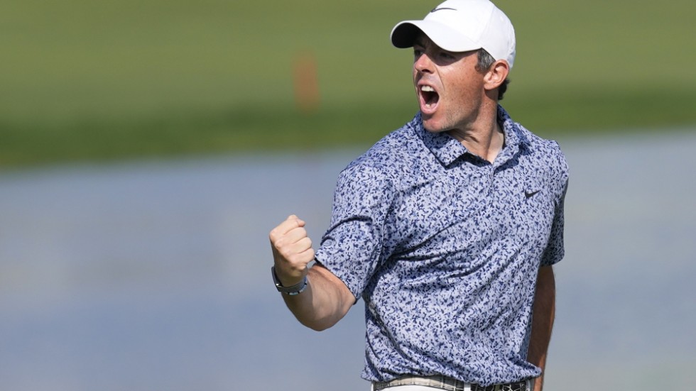 Rory McIlroy släppte ut klänslorna efter segern i Dubai.