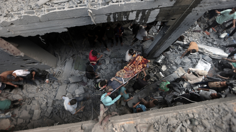 Hjälpbehovet är enormt i Gaza, efter Israels bombräder. Bilden är tagen i Khan Younis i södra Gaza.