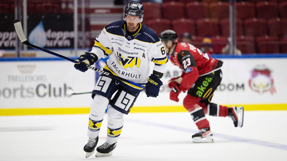 Backen Anton Strålman och hans lagkamrater i HV71 föll med 0–2 borta mot Malmö i SHL-ishockeyn.