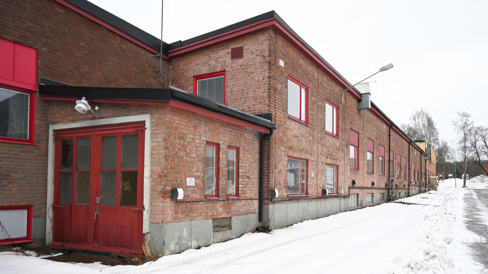 The old Skellefteå Buss building will be demolished, and the new high school will be built in its place.