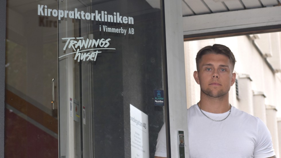 Adam Koponen brinner för träning. Förutom att han äger och driver Träningshuset i Vimmerby är han också huvudansvarig för fysträningen i Vimmerby Hockeys A-lag.