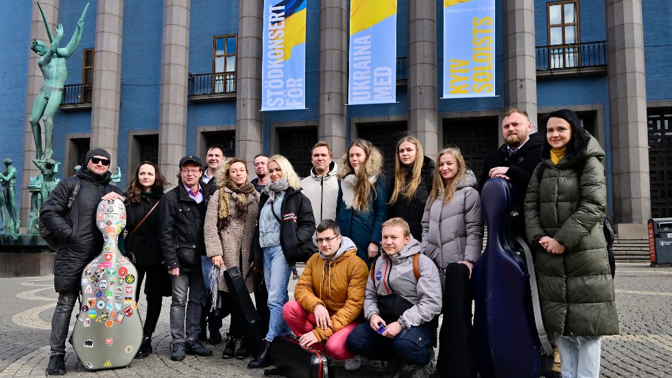 Stråkensemblen Kyiv Soloists befann sig på turné i Europa när kriget i Ukraina bröt ut. Nu ska de spela i Stockholm, Uppsala och Göteborg.