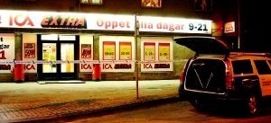 Väpnat rån mot Ica-butik 
i Skärblacka
