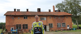 Svårt renoveringsobjekt i Odensvi lockade Björn: "Jag såg potentialen" • Spånar på café eller övernattning