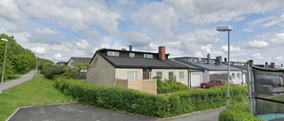 Nya ägarna tar över huset på Vårlökstigen 10 i Linköping via arv