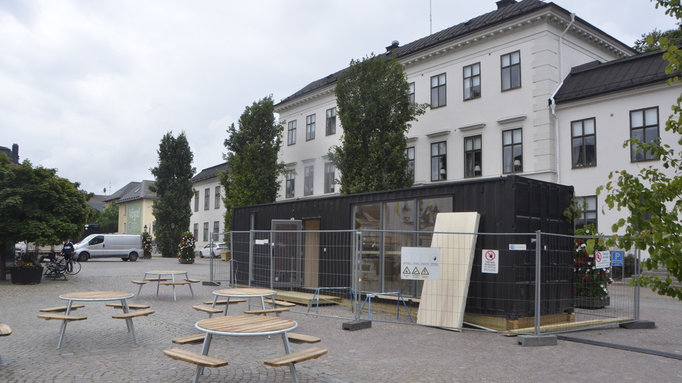 "Det ska inte var nån container på torget! Hör hemma på byggen" skriver insändarskribenten. Arkivbild