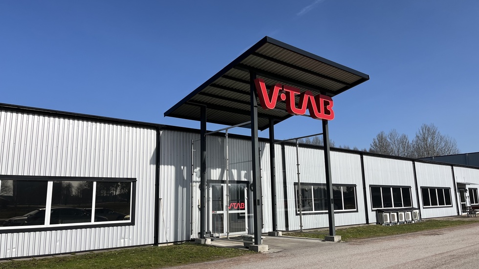 Tryckerikoncernen Stibo köper konkursdrabbade V-tab i Vimmerby.