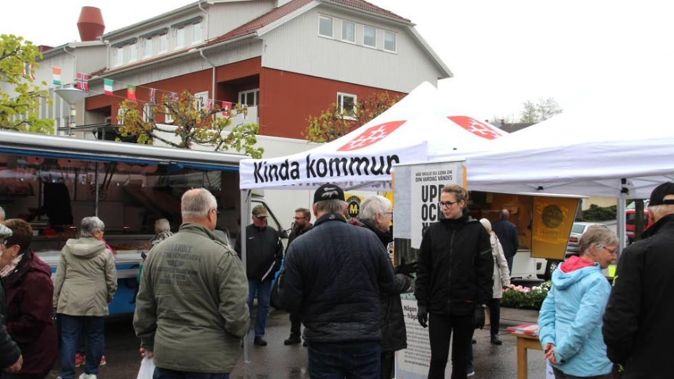 Fredagens informationsturné startade i Kisa och fortsatte sedan till Österbymo och Rimforsa.
