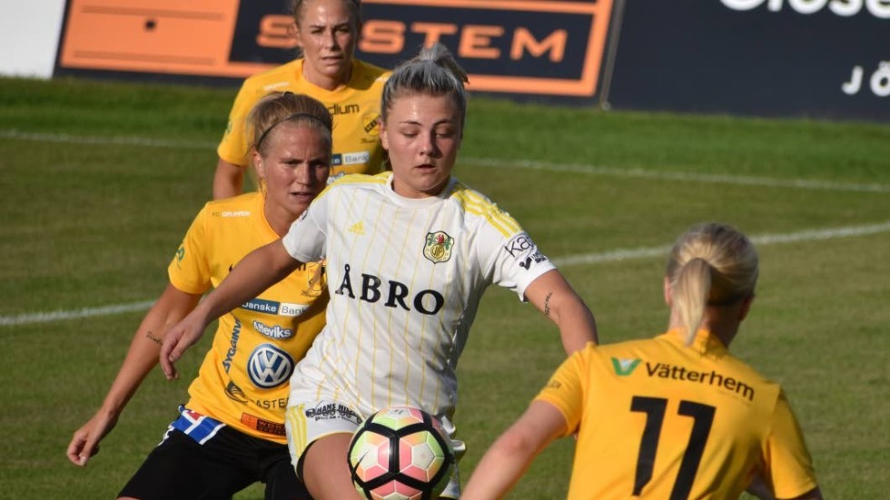Frida Pöder gjorde mål för Vimmerby IF på Stadsparksvallen.