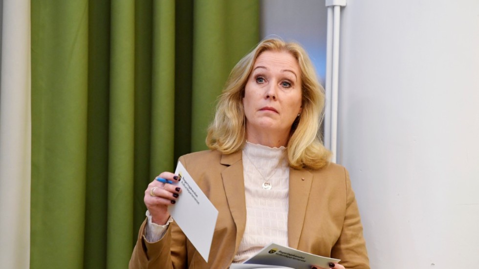 Kulturminister Jeanette Gustafsdotter uppmanar kulturutövare i Sverige att söka återstartsstöd hos Kulturrådet. Arkivbild.