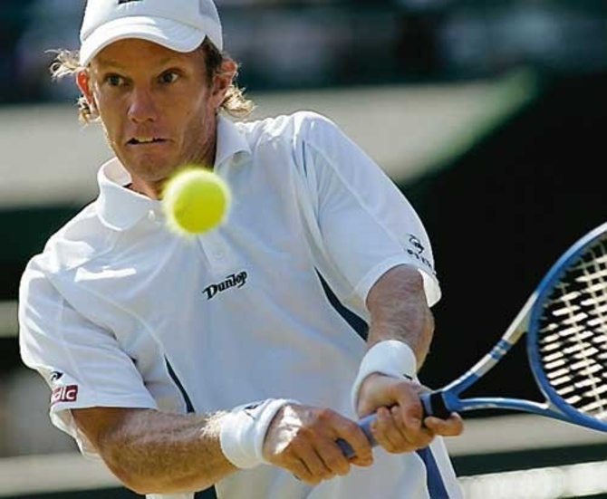 Klar för semifinal i Wimbledon. Thomas Johansson är förste svensk på tolv år som lyckats nå semi på gräset i Wimbledon. Foto: Pressens Bild