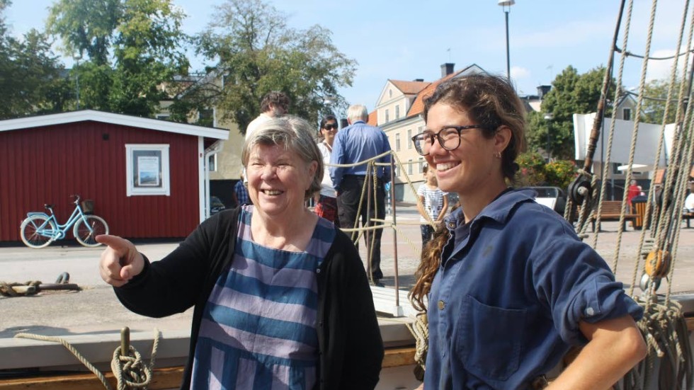 "I tisdags seglade vi från Tyskland till Västervik, helt utan motor", säger Kerstin Bergström. (V) Stine Elisabeth Bryne.