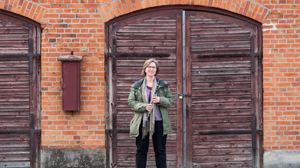 Malin Nordlund har spelat i Gunnebos Musikkår sedan tonåren. Nu är hon föreningens ordförande och har som ambition att locka fler unga till orkestern.